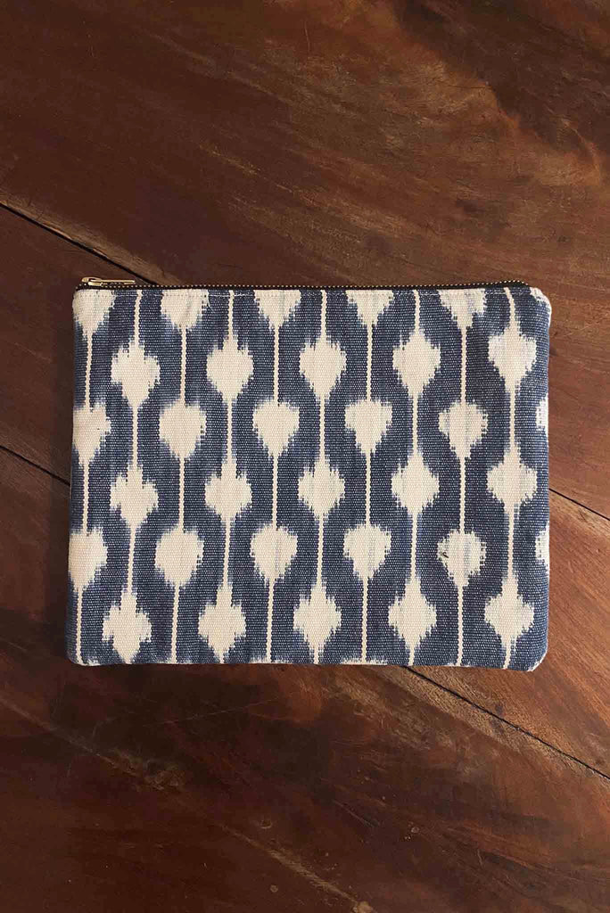 IKAT CLUTCH DILIA